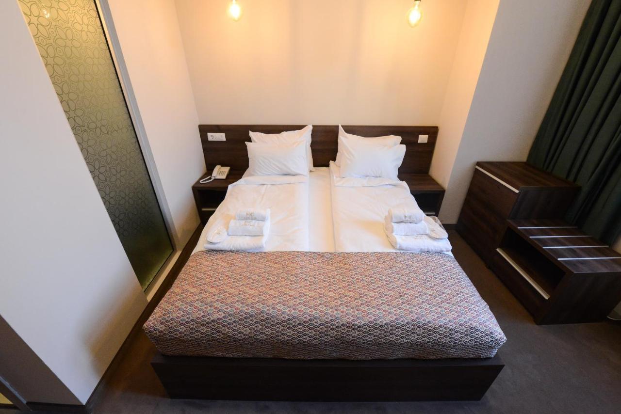 Hotel Cara 28 Skopje Luaran gambar