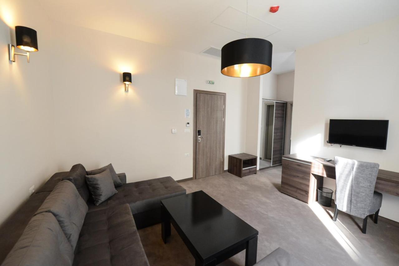 Hotel Cara 28 Skopje Luaran gambar
