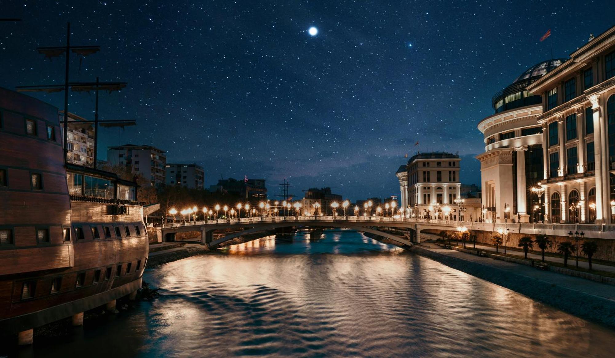 Hotel Cara 28 Skopje Luaran gambar