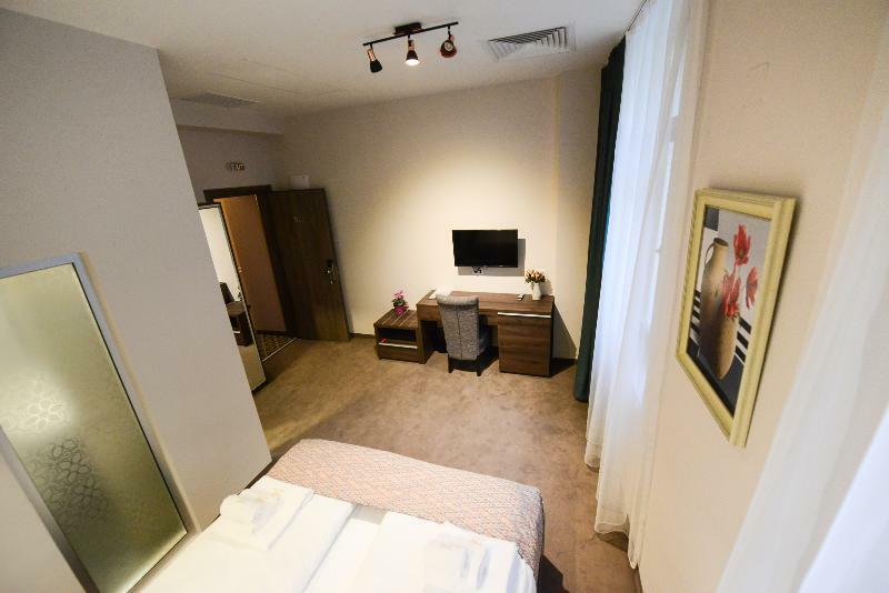 Hotel Cara 28 Skopje Luaran gambar